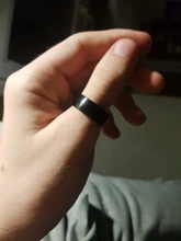Modyle de los hombres de la moda de anillo de color negro titanio acabado mate clásico anillo de compromiso, joyería para hombre boda