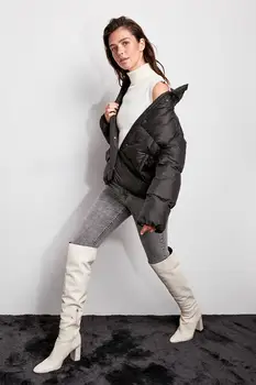 

Trendyol Black Zipper It Should Cover INFLATABLE coat TWOAW20MO0067