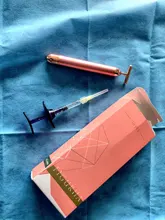 Barra de Estiramiento Facial de oro de 24k, rodillo de vibración, masajeador adelgazante, palo Facial, belleza Facial, cuidado de la piel, herramienta de vibración con forma de T