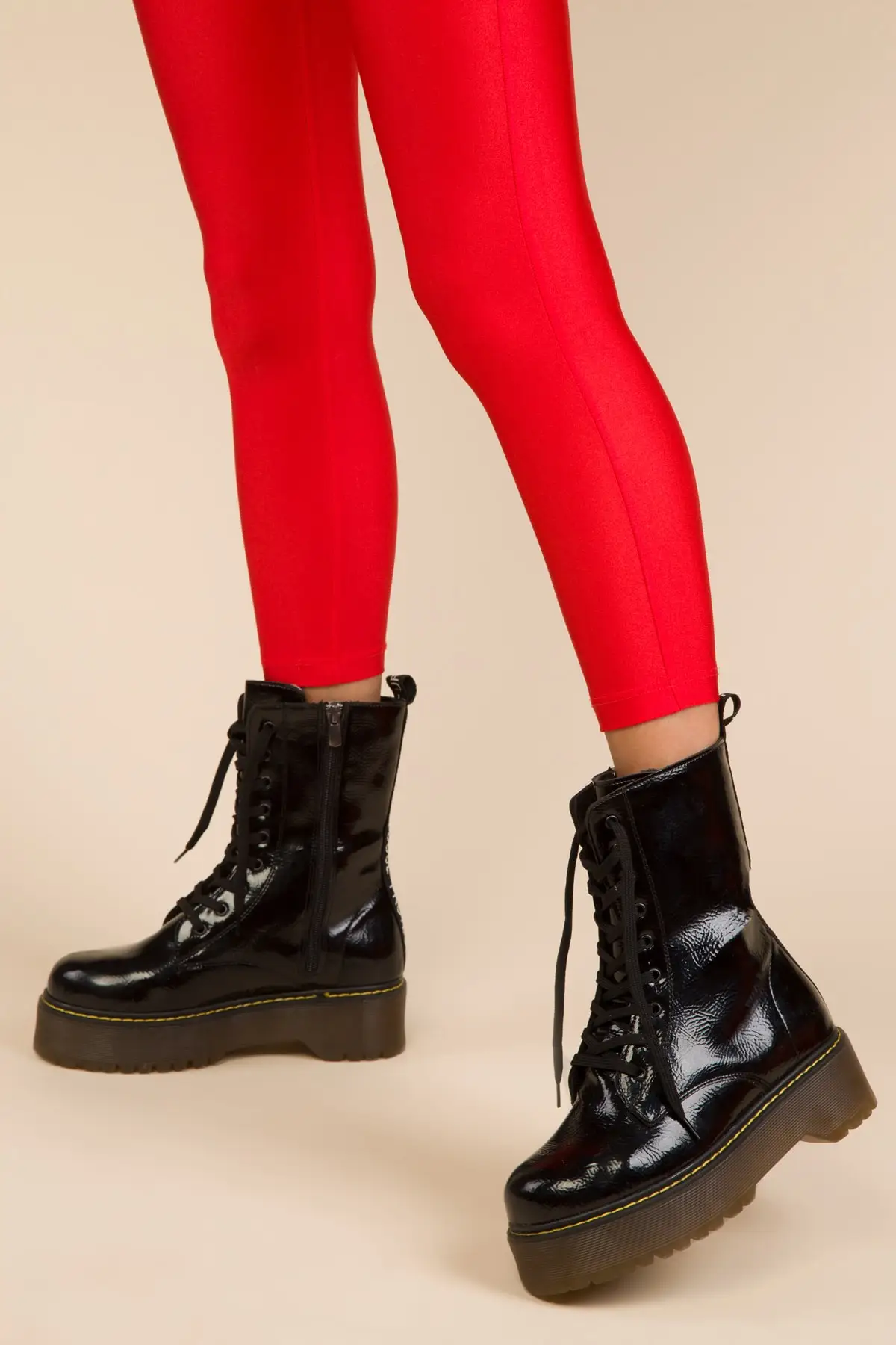 SOHO/Модные ботильоны; Зимние ботильоны; женские ботинки из искусственной кожи; Рабочая обувь; женская обувь с круглым носком; Цвет Черный; женская обувь; 13732