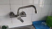 SUS304 Acero inoxidable caliente y Grifo de Agua Fría montado en la pared grifo de fregadero de cocina de doble Control