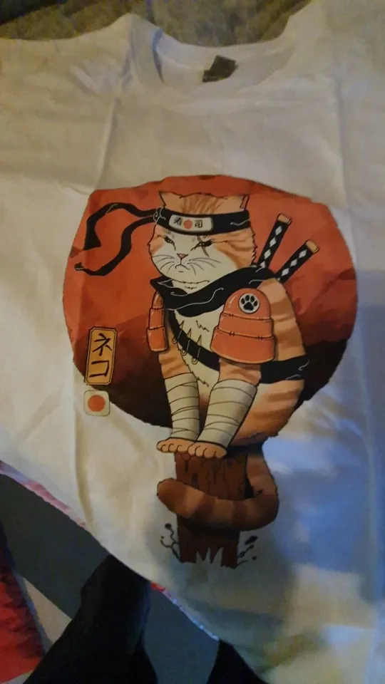 Kawaii Ninja Katzen-Druck-T-Shirt