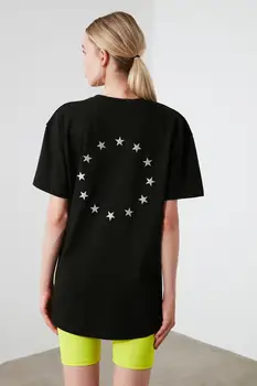 

Trendyol Tread Reflector Printed Boyfriend Sports T-Shirt TWOAW21TS0037