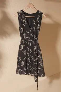 

Trendyol Belted Double Breasted Collar Dress TWOSS20EL2107
