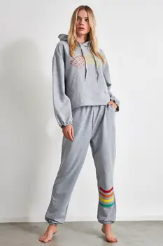 

Trendyol Mottolu Knitted Pajamas Set THMAW21PT0060