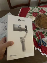 DJI-Palo de selfie plegable OM4 OSMO Mobile 4, 3 ejes, palo de selfie con diseño magnético, Control de gestos, ActiveTrack3.0