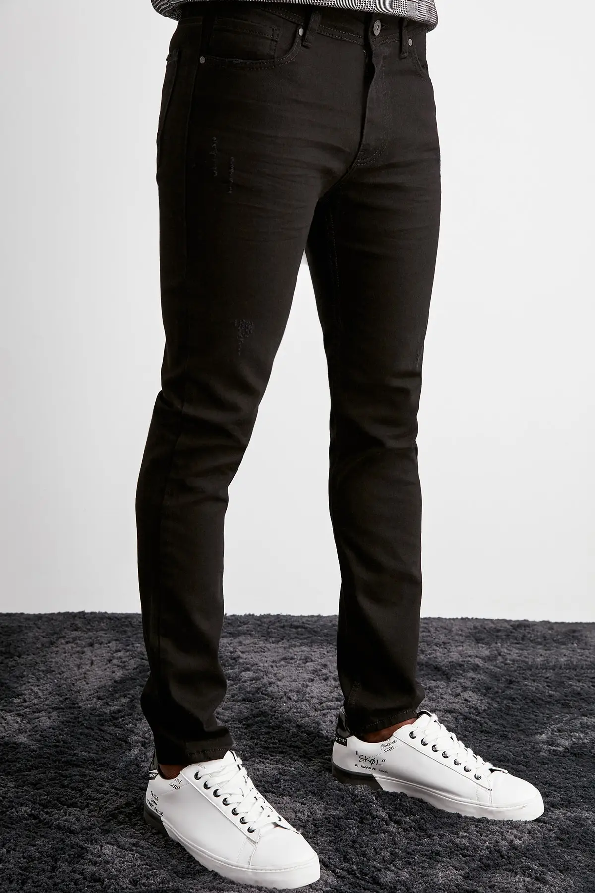 Trendyol Мужские джинсы Slim Fit destorroylu TMNAW20JE0421