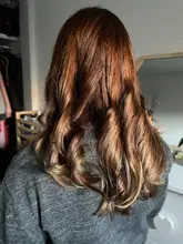 Rizador de pelo inalámbrico y giratorio automático, recargable por USB rizador de pelo, pantalla LED, herramienta de estilismo ajustable con temperatura