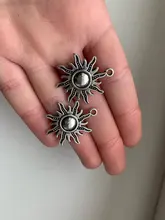 10 Uds. De dijes de Sol de 28x25mm, colgantes de Color plateado bronce dorado tibetano, fabricación de joyas antiguas DIY, artesanía hecha a mano