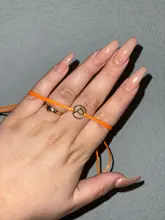 Pulsera con inicial de cuerda roja para hombre y mujer, brazalete hecho a mano con letras de acero, 26 letras