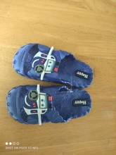 Zapatillas para niños de 2-8 años, Chanclas de verano para niños y niñas, zapatos planos de dibujos animados, fondo suave, hueco, transpirables, calzado antideslizante