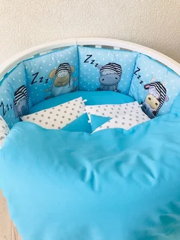 

Комплект в круглую/овальную кроватку "Мультяшки" Комплекты в круглую/овальную кроватку