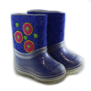 

Men's felt boots multi-color.