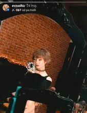 AOSI corto peluca para hombre sintético Natural Rubio falso pelo recto con flequillo Anime Cosplay pelucas para uso diario para los hombres resistente al calor