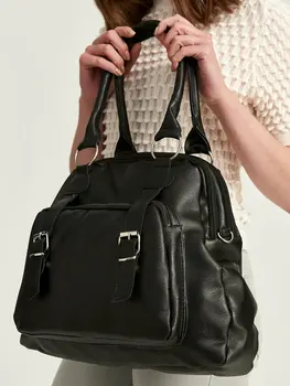 

Stylish Lock Strap Detail Shoulder Bag