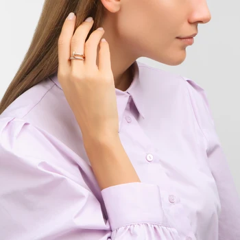 

Gold ring with diamonds sunlight sample 585