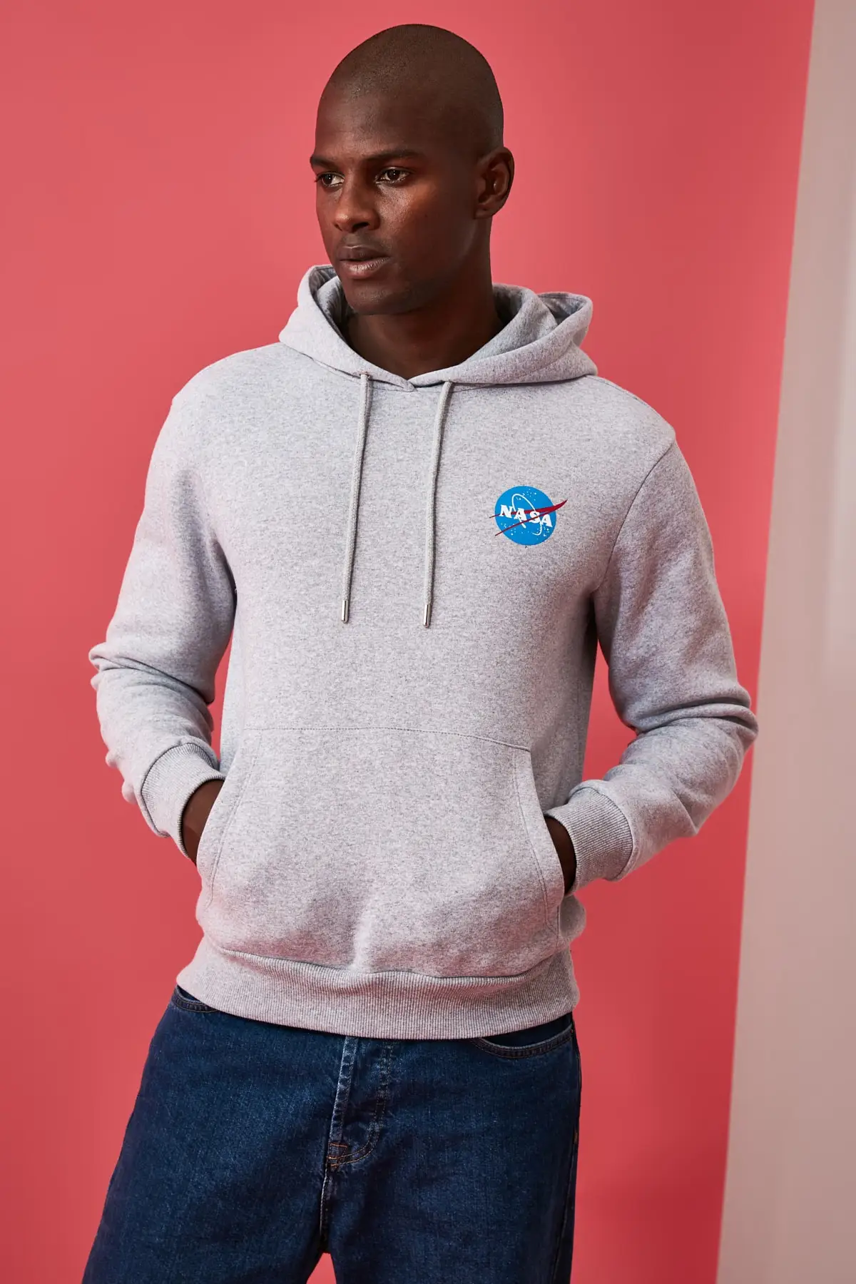 nasa sweatshirt trendyol