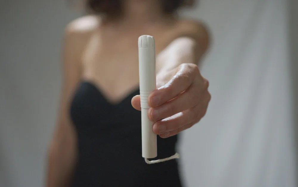 Смешанный Regular / Super Tampon органический хлопок с картонным аппликатором, без химикатов, токсинов, синтетических волокон, биоразлагаемый, экологичный