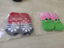 4 Uds lindo de moda para mascotas gatos calcetines para perros perrito lindo punto Calcetines antideslizantes antideslizante fondo