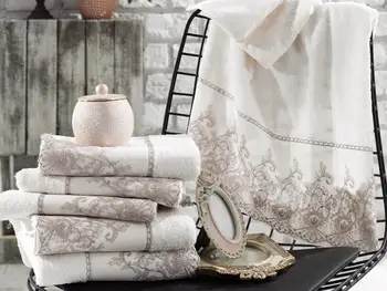 

French Laced Ivy Dowries Bamboo Towel Cream