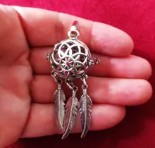 Necklace Locket Pendants Jewelry Oil-Diffuser Perfume Essetial Hollow Dreamcatcher Copper-Crown
