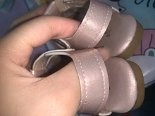 Sandalias para niña, novedad de verano 2021, zapatos dulce princesa para bebé, moda transpirable, zapatos huecos para niño pequeño, fondo suave