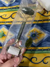 Gua Sha-Rodillo de piedra de jade para masaje facial, rodillo estiramiento piel cuello, doble cabezal, relajación de la piel, piedra de jade natural