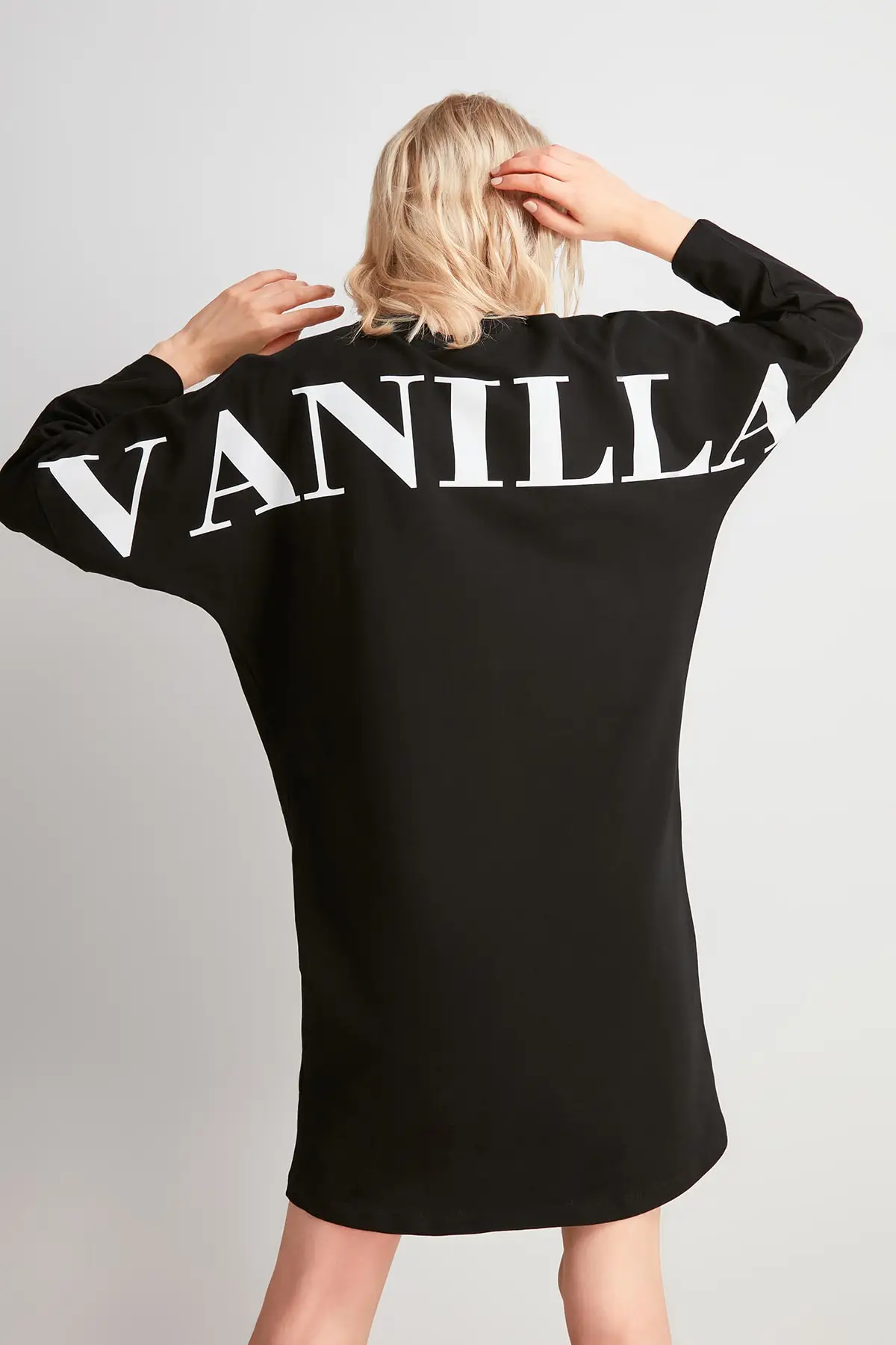 

Trendyol Back Printed Knitted Dress TWOAW20EL2107