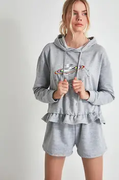 

Trendyol Hooded Knitted Pajamas Set THMAW21PT0028