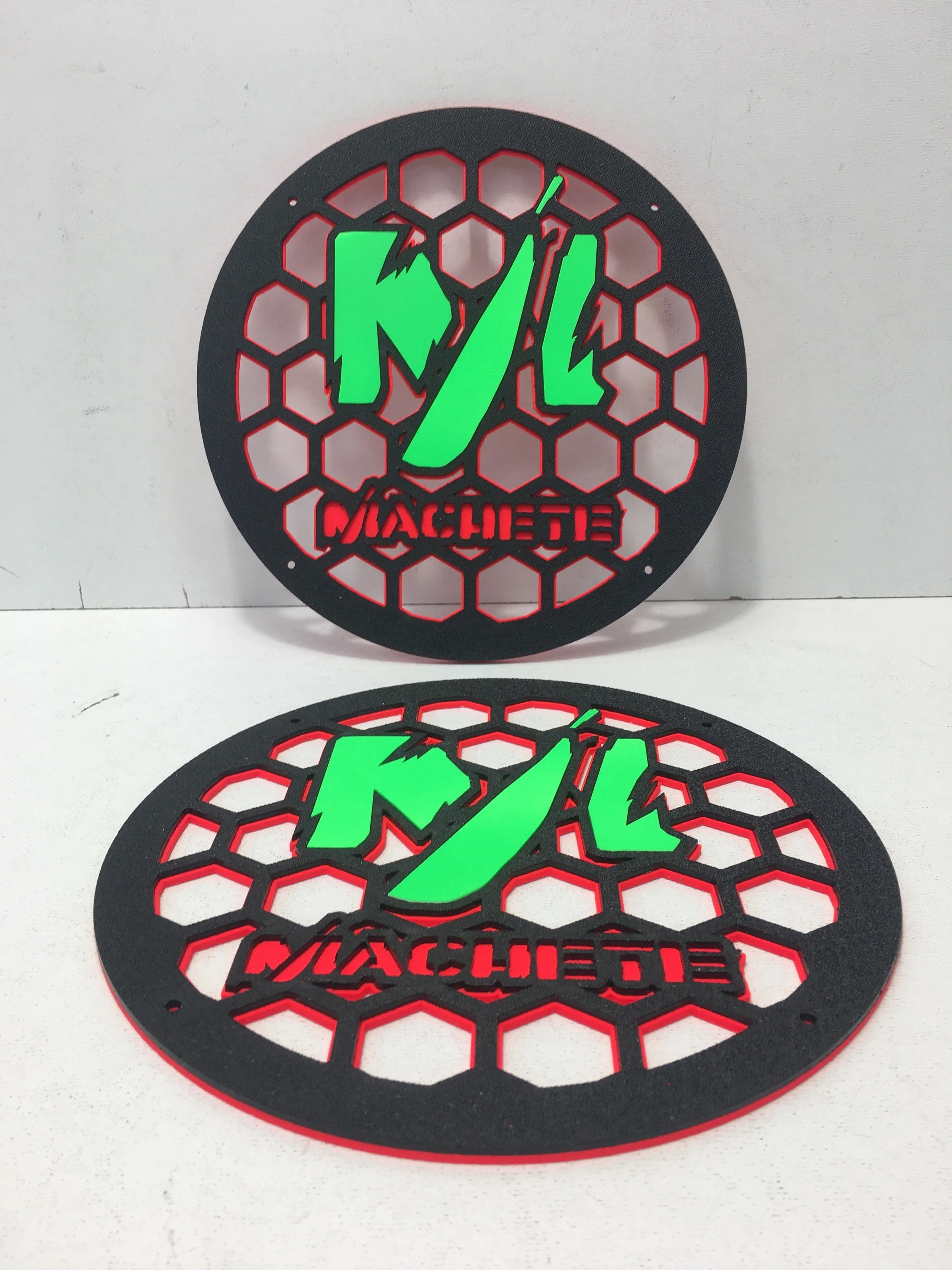 Сетки для динамика 2 шт. (1 пара) с флуоресцентной росписью. Бесплатная доставка |