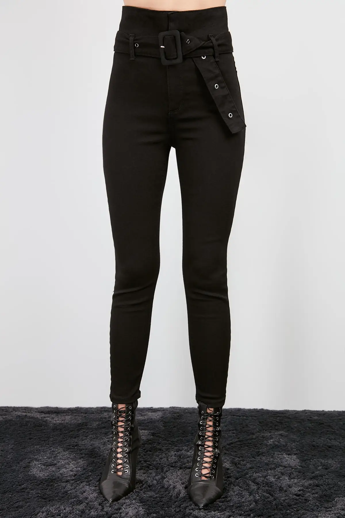 Trendyol арочные супер Высокая Талия Jegging Джинсы TWOAW20JE0338