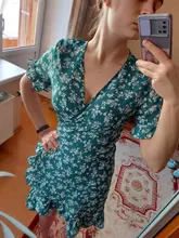 Vestido corto femenino de verano con estampado Floral y manga corta, minivestido Sexy con volantes para mujer, escote triangular, 2020
