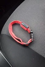 Collar LED de nailon para mascotas, fluorescente y luminoso, suministros para mascotas, correa de seguridad nocturna intermitente de seguridad que brilla en la oscuridad