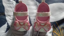 Zapatos de piel sintética para primeros caminantes, zapatos de bebé para niña, zapatillas de princesa con lazo de suela suave para interiores, zapatillas de caminar para bebés