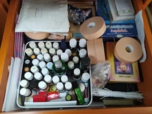 1 Roll 2,5 cm * 5m elástico cinta de espuma resistente al agua resistente al desgaste vendaje adhesivo herida deportes esguince tratamiento Kit de primeros auxilios