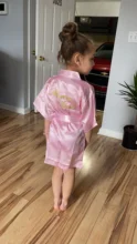 Al por mayor las niñas seda de color liso bata Kimono de satén niños Albornoz ropa de dormir baño camisón para boda Spa fiesta de cumpleaños