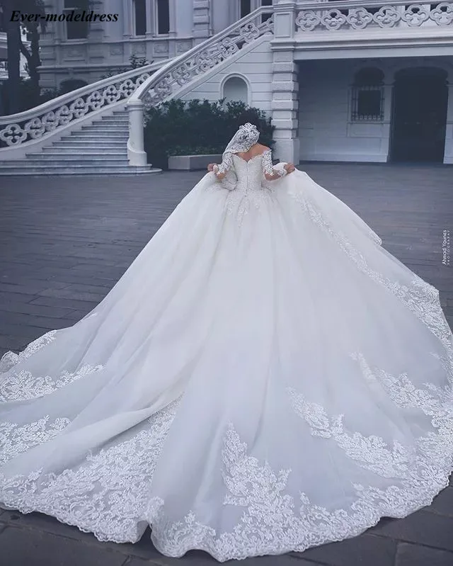 

Long Sleeves Luxury Wedding Dresses 2019 Appliques Zipper Vestido De Noiva Ball Gowns Bridal Gowns Bride Dress Robe De Mariee