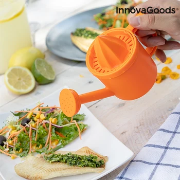 

InnovaGoods Bitty Watering Can Juicer