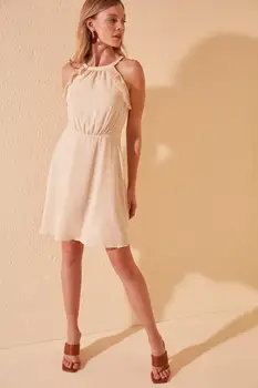 

Trendyol Halter Collar Frilly Dress TWOSS20EL2146