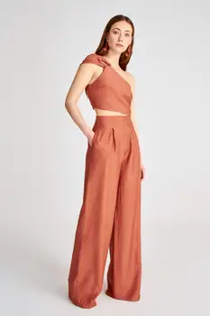 

Trendyol Shoulder Detail Bottom-Top Suit TWOSS20AU0080