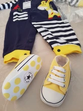 Zapatos sólidos con estrella para bebés, zapatilla de algodón suave antideslizante, suela para recién nacido, primeros pasos, de lona, informales