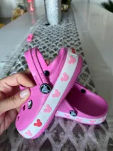 Disney-zapatillas de verano para niños y niñas, zapatos antideslizantes de Minnie, Mickey Mouse, para el baño, zapatos de interior