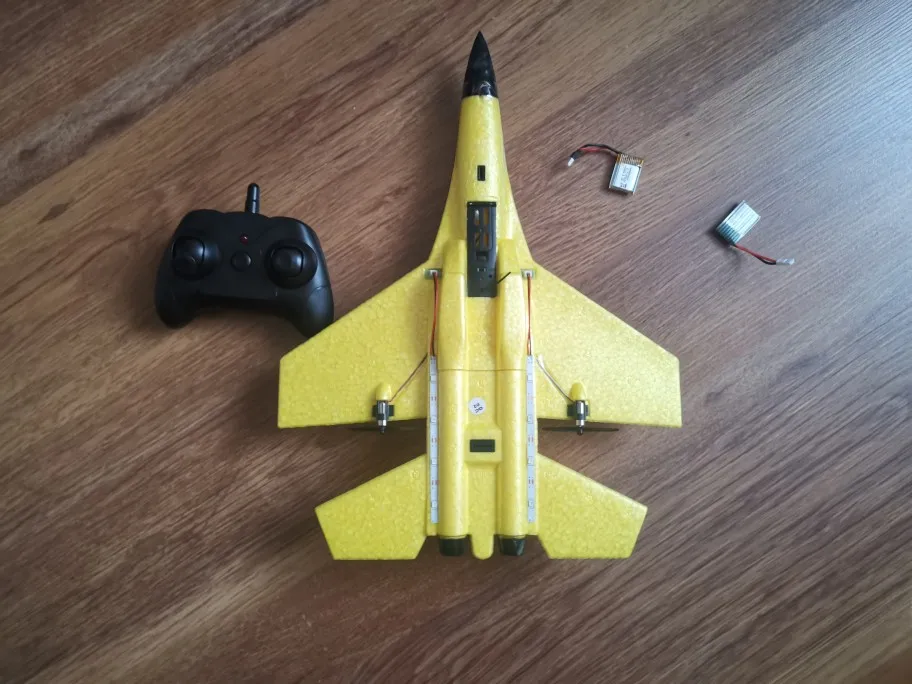 Attachment image review on RC Foam Aircraft SU-35 Plane 2.4G Radio Control
