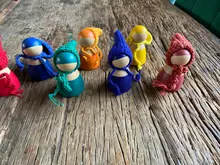 Muñecas de arcoíris de madera de ganchillo, en gorros para Pastel, bloques apilables, muñecas NATURALES DE MADERA EN sombrero tejido, juguete Montessori, 6/12 Uds.