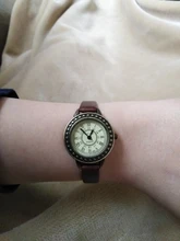 Relojes de pulsera de cuero vintage para mujer, de diseñador, de cuarzo, retro, marrón, roma, a la moda, pequeños