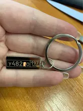 Llavero grabado personalizado para coche, Logo, número de placa, regalo personalizado, antipérdida, llavero con anilla P009C