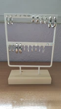Soporte de exhibición para pendientes de tuerca de Metal con Base de madera, organizador de pendientes con 24/44/66 agujeros, venta al por mayor