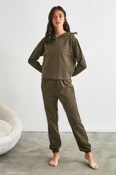 

Trendyol Hooded Knitted Pajamas Set THMAW21PT0612