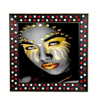 

Bahat Kanvas Tablo Camlı Ahşap Renkli Çerçeveli Ağlayan Zenci 51*51 cm