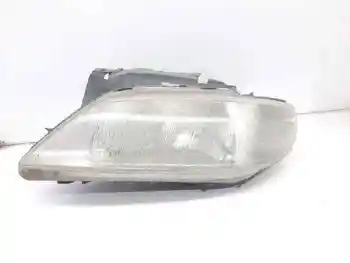 

2746363 left lighthouse CITROEN XSARA saloon